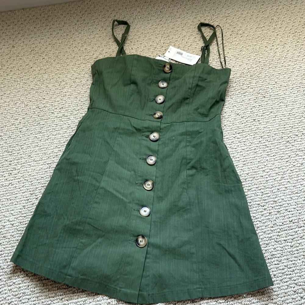 NWT green dress from Hemline size M